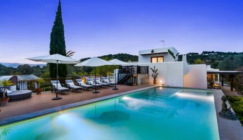 Villa with Sea View