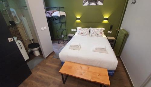 Comfort Triple Room with Shower