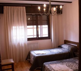 Twin Room with Shared Bathroom