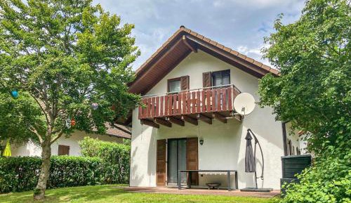 Four-Bedroom Holiday Home