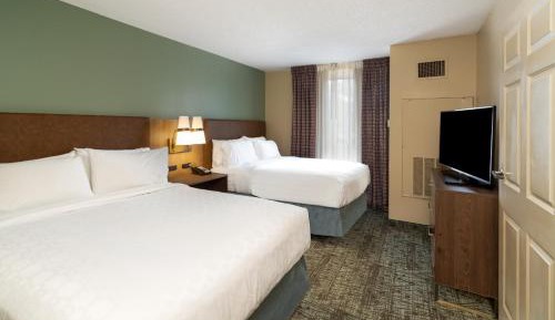 One-Bedroom Suite with Two Queen Beds