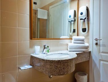 Double or Twin Room with Sea View