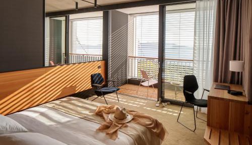 Premium Comfort Double Room with Balcony and Sea View