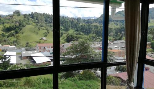 Apartment with Mountain View