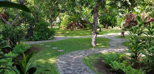 Deluxe Double or Twin Room with Garden View