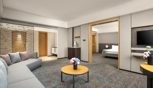 Premium King Suite - Lounge Access