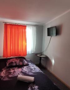 Single Room with Shared Toilet