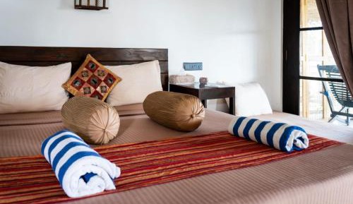 Deluxe Double Room with Balcony and Sea View