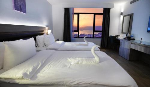 Deluxe Twin Room with Sea View