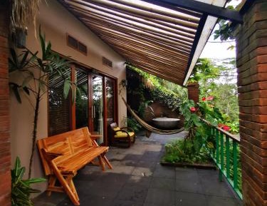Deluxe Bungalow