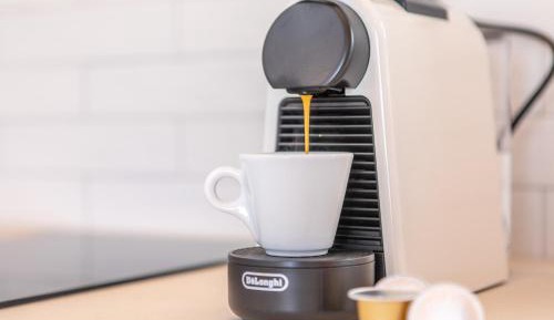 Apartment with Balcony and Sea View