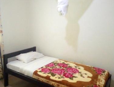 Single Room with Shared Bathroom