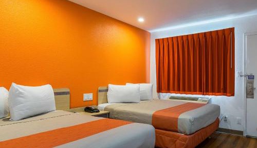 2 Full Beds | Non-Smoking