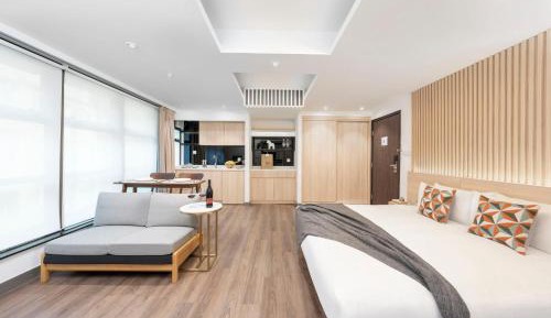 Studio Apartment