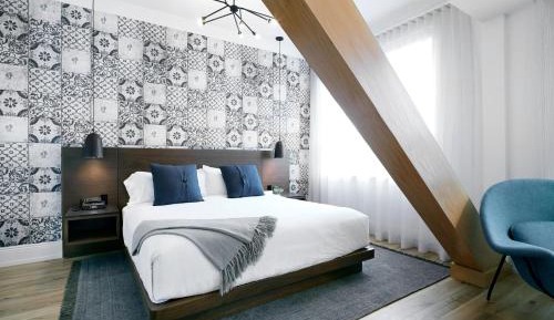 King Room with City View