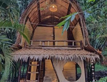 Bungalow with Fan