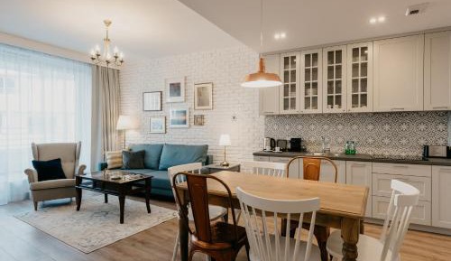 Deluxe One-Bedroom Apartment