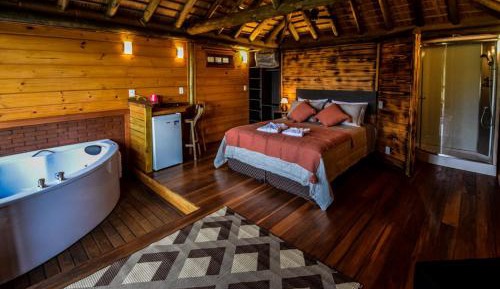 Queen Room with Spa Bath