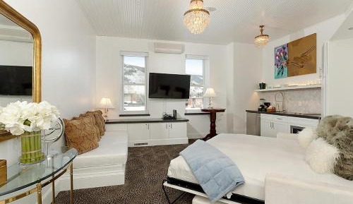 Presidential Suite