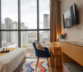 Deluxe Double Room with Landmark View