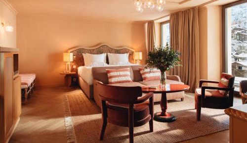 Grand Junior Suite with Matterhorn View