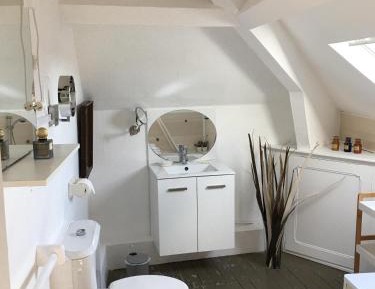 Deluxe Double Room with Bath