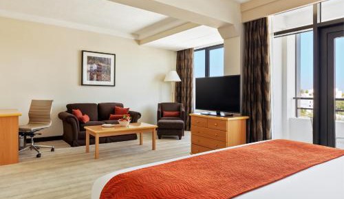 Junior King Suite with Seaview