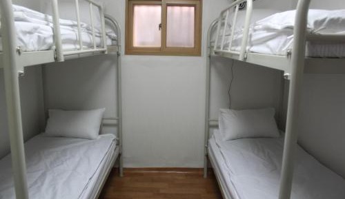Family Room (4 Adults)