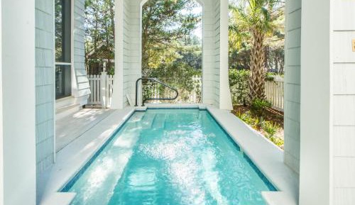 Five-Bedroom Holiday Home