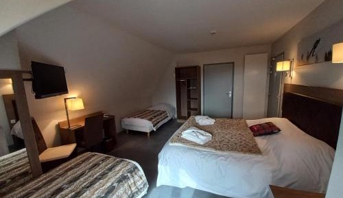Deluxe Family Room