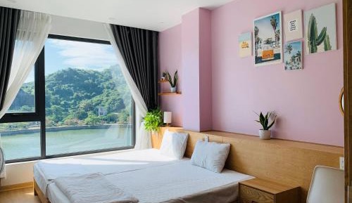 Twin Room with View