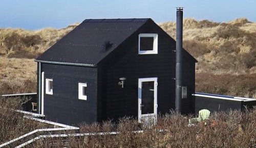 One-Bedroom Holiday Home