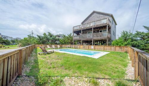 Four bedroom holiday home 