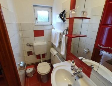 Triple Room with Private Bathroom