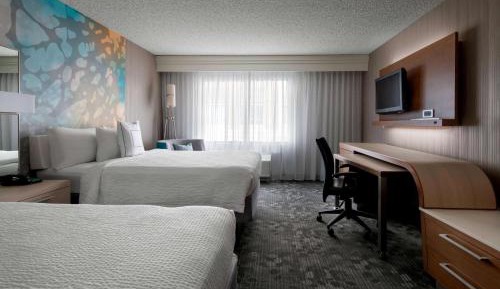 Guestroom Two Queens