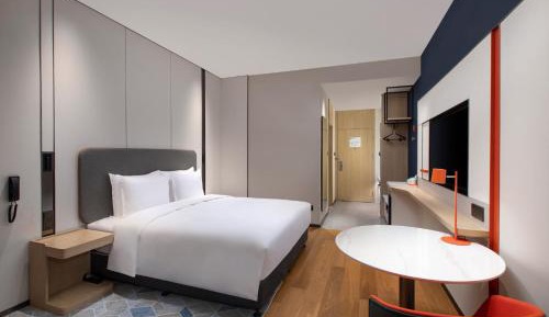 Standard King Room