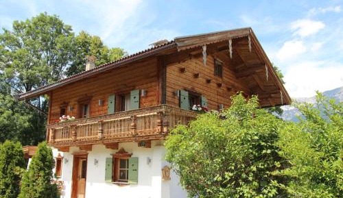 Superior Chalet