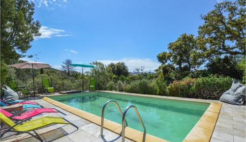 Three-Bedroom Holiday Home 