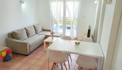 Two-Bedroom Apartment with Terrace- Ground Floor 