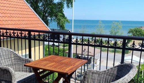 Double Room with Balcony and Sea View