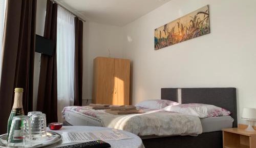 Triple Room with Private External Bathroom
