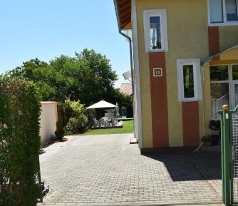 Apartment with Terrace - Connecting rooms