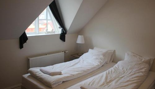 Double or Twin Room with Shared Bathroom