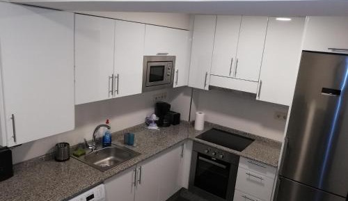 Large Double Room with Shared Bathroom