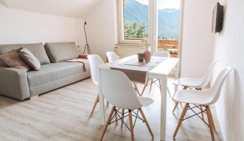 Deluxe Apartment with Balcony