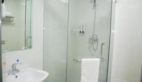 Twin Room with Theme