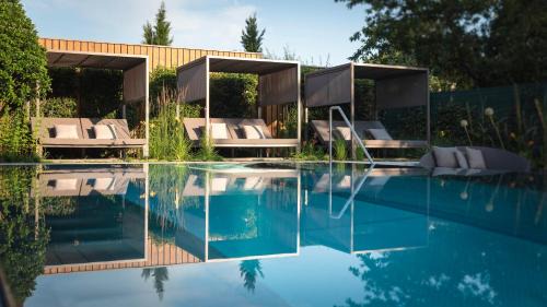 Deluxe Double Room with Yonasaya Spa Access