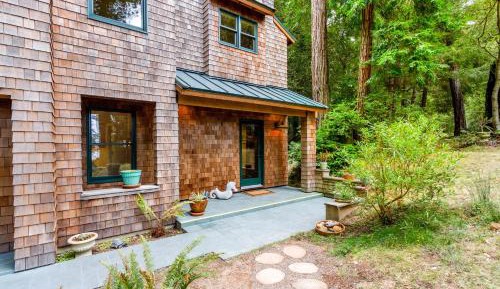 Two Bedroom Holiday Home