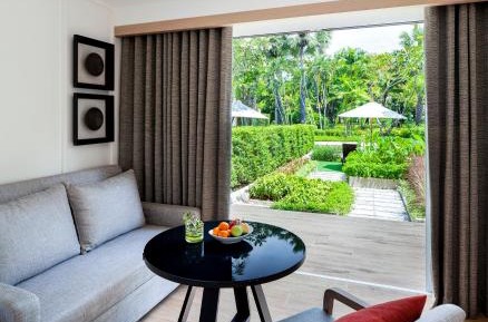 Twin Room with Pool Access