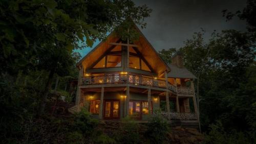 Three-Bedroom Holiday Home 